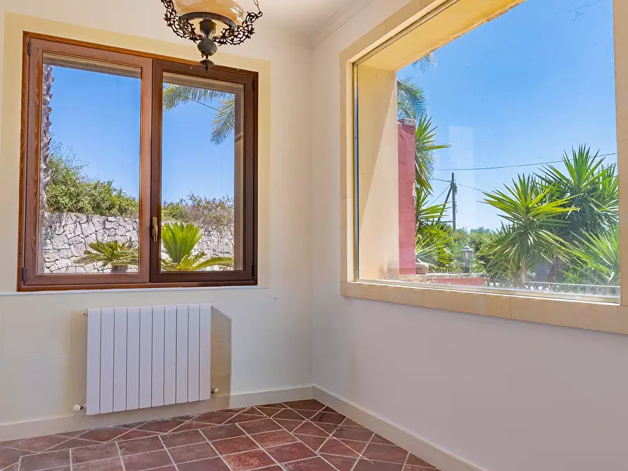 Immagine 48 di Villa in vendita  in Via Agamennone 2 a Siracusa
