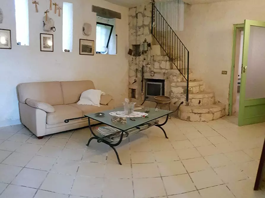 Immagine 3 di Villa in vendita  in Strada Statale 287 a Noto