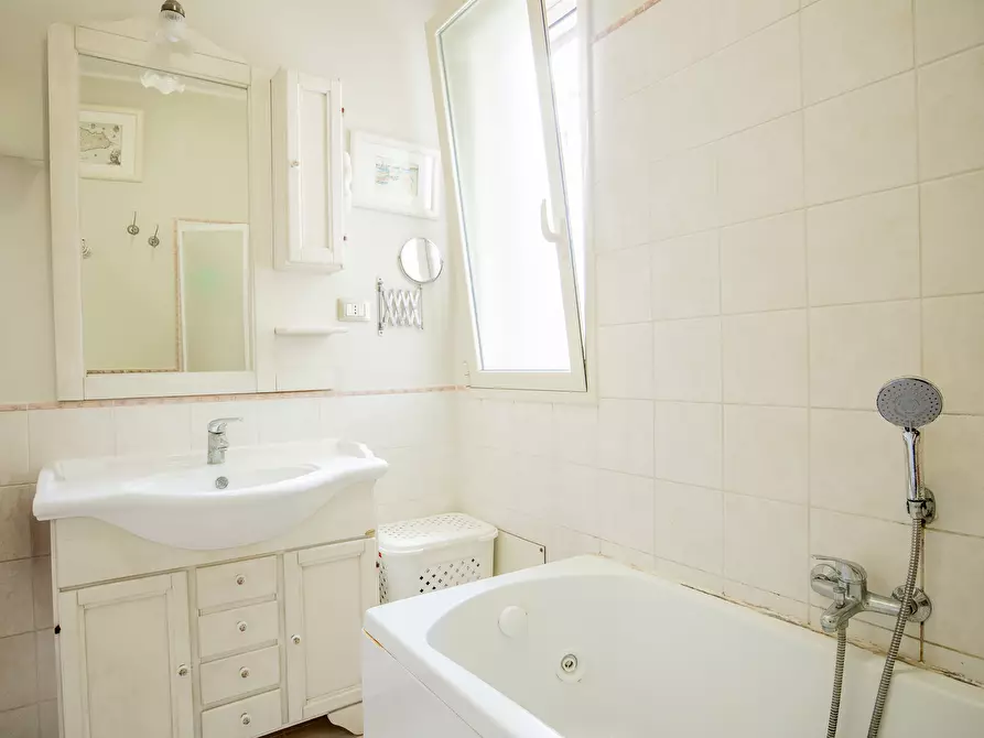 Immagine 16 di Villa in vendita  in VIA FILICUDI 34 a Siracusa