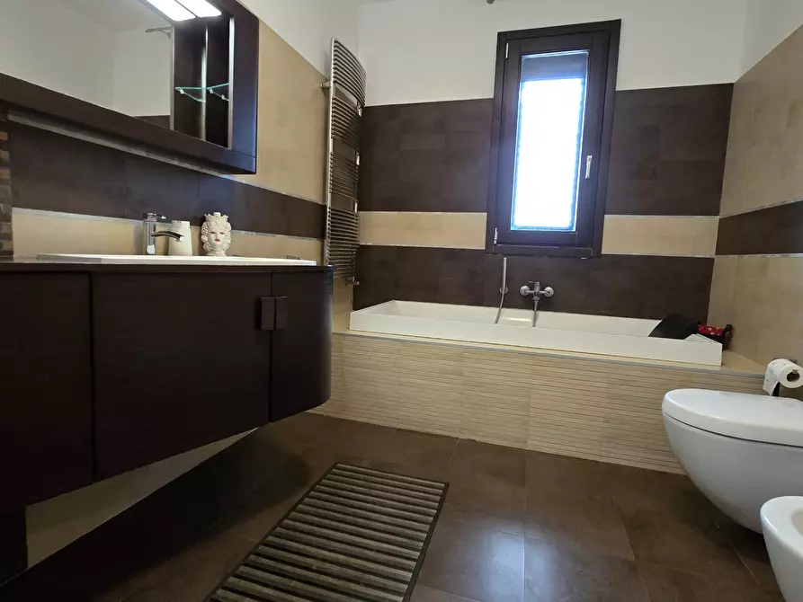 Immagine 25 di Villa in vendita  in Via Monti Nebrodi 64 a Siracusa