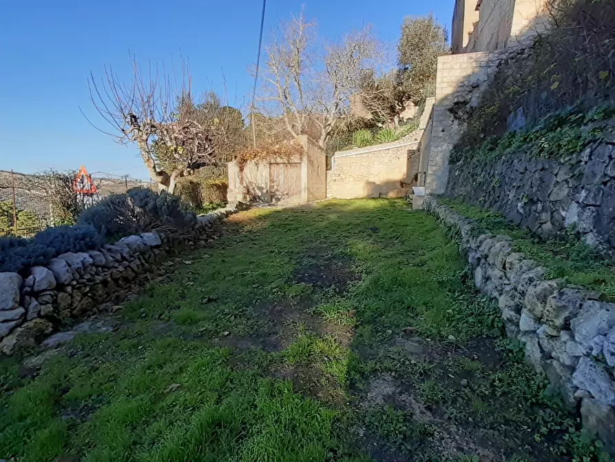 Immagine 1 di Terreno agricolo in vendita  in Via  Roma a Palazzolo Acreide