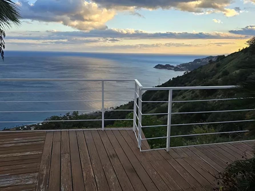 Immagine 10 di Villa in vendita  a Taormina