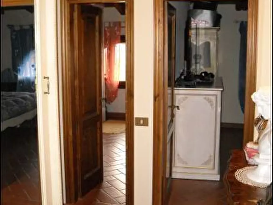 Immagine 16 di Casa trifamiliare in vendita  a Monsummano Terme