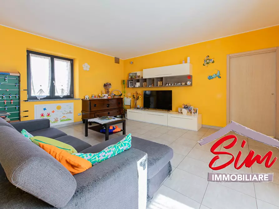 Immagine 5 di Terratetto in vendita  in Piazza Regina Margherita 11 a Mandello Vitta