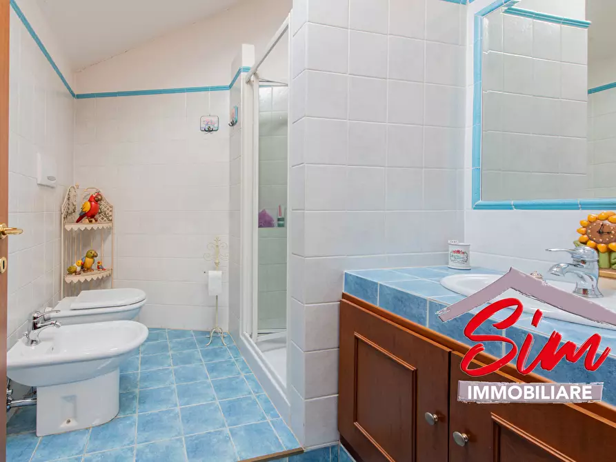 Immagine 25 di Pentalocale in vendita  in Via Agogna sn a Novara