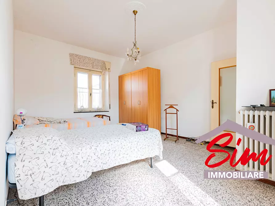 Immagine 19 di Casa bifamiliare in vendita  in Via Cavour sn a Borgolavezzaro