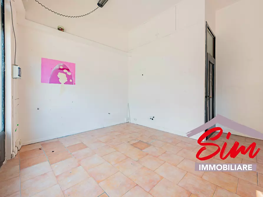 Immagine 13 di Locale commerciale in affitto  in via perazzi snc a Novara