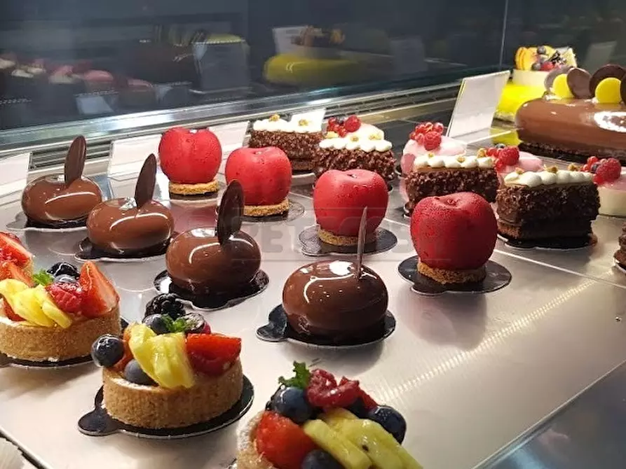 Immagine 4 di Gelateria in vendita  a Mazara Del Vallo