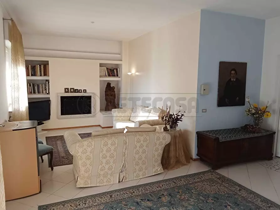 Immagine 25 di Quadrilocale in affitto  a Seriate