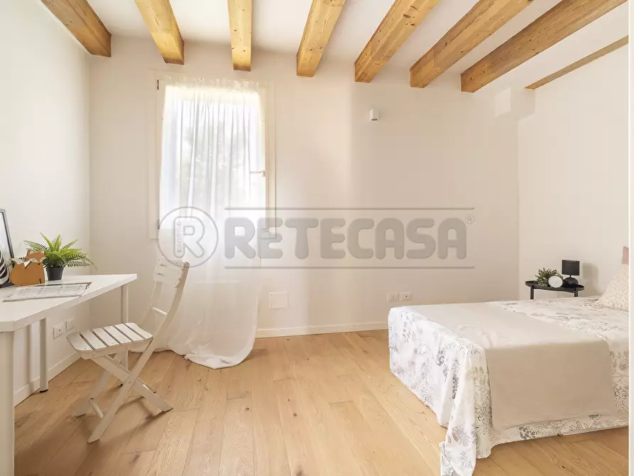 Immagine 17 di Bilocale in vendita  in Via Zuccola 37 a Bolzano Vicentino