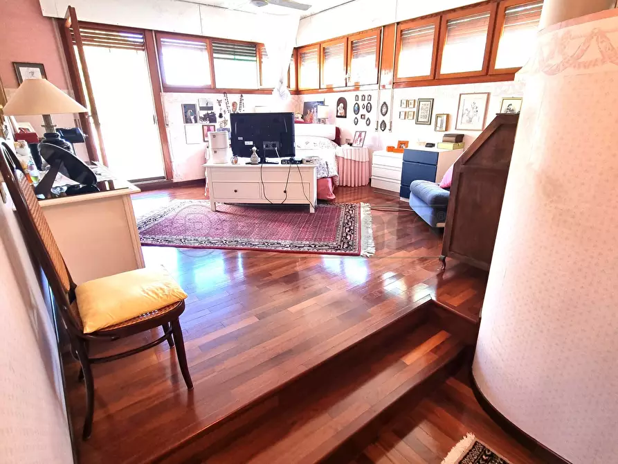 Immagine 25 di Villa in vendita  a Montesilvano