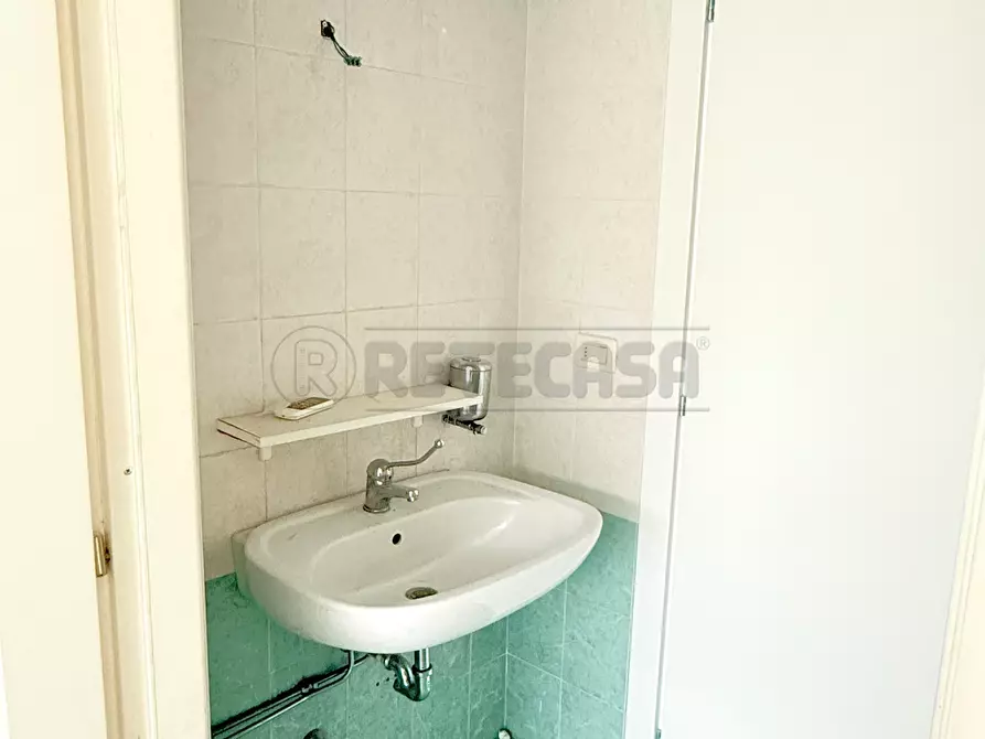 Immagine 6 di Locale commerciale in affitto  in Viale Trieste a Vicenza