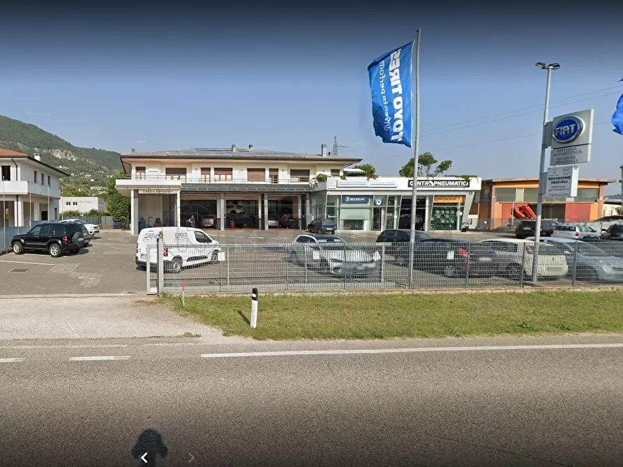Immagine 1 di Locale commerciale in affitto  in Via Monte Cengio 71b a Cornedo Vicentino