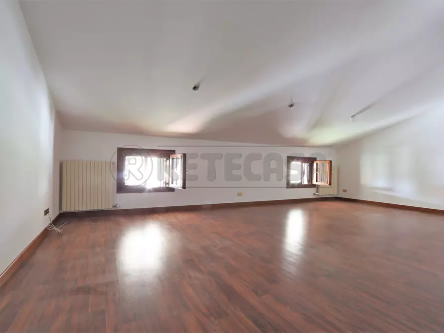 Immagine 21 di Porzione di casa in affitto  in Via degli Eroi a Castegnero