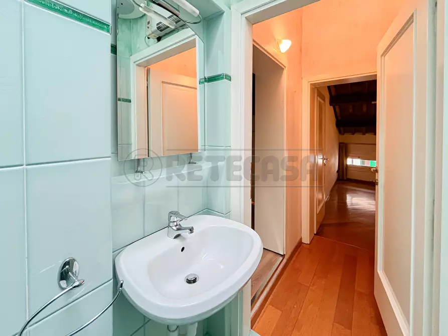 Immagine 13 di Bilocale in vendita  in Contrà Santa Barbara a Vicenza