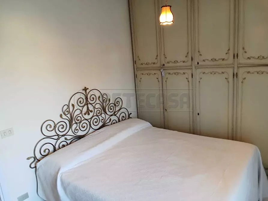 Immagine 10 di Quadrilocale in affitto  a Seriate