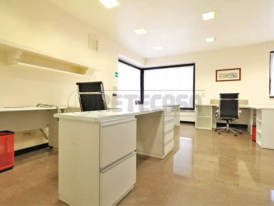 Immagine 5 di Ufficio in affitto  in Viale San Lazzaro a Vicenza