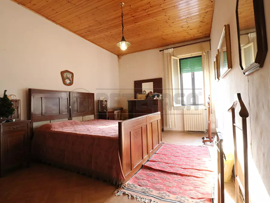 Immagine 10 di Casa indipendente in vendita  a Bondeno