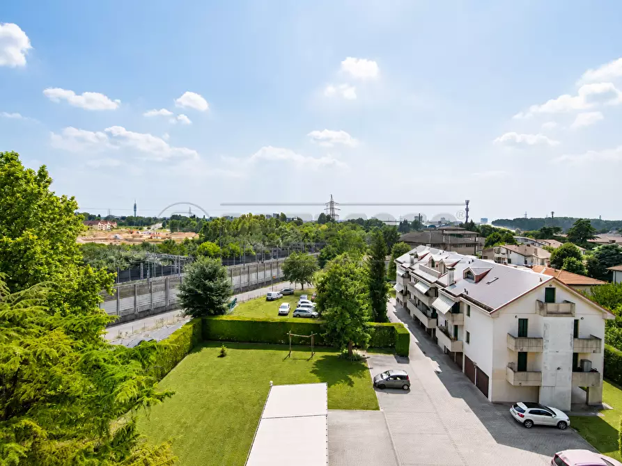 Immagine 18 di Trilocale in vendita  in Via Cavalieri di Vittorio Veneto 2 a Padova