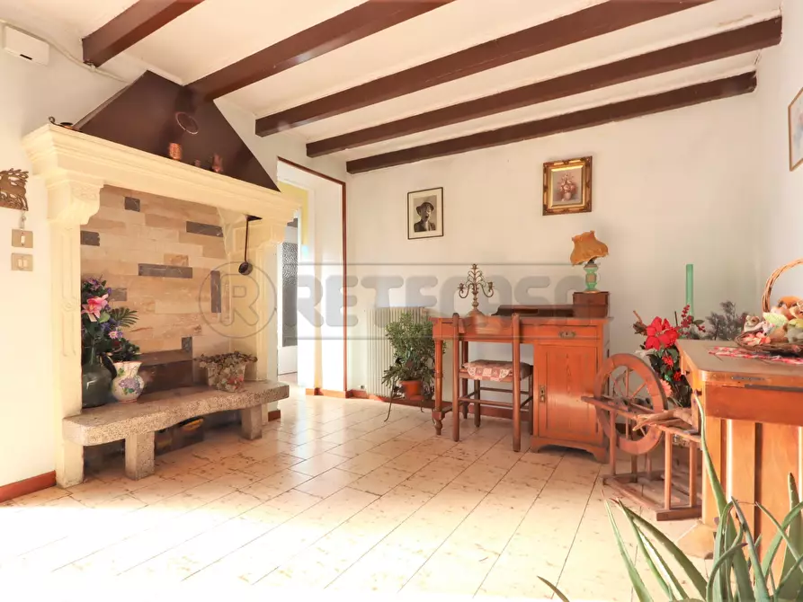 Immagine 24 di Casa bifamiliare in vendita  in Via S. Teobaldo a Longare