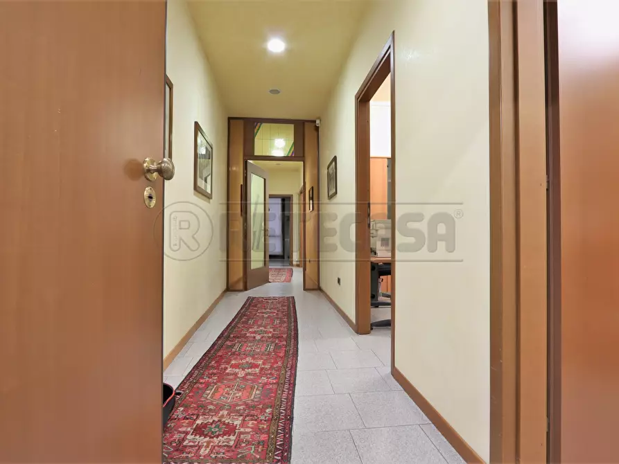 Immagine 11 di Ufficio in affitto  in Stradella Barche a Vicenza