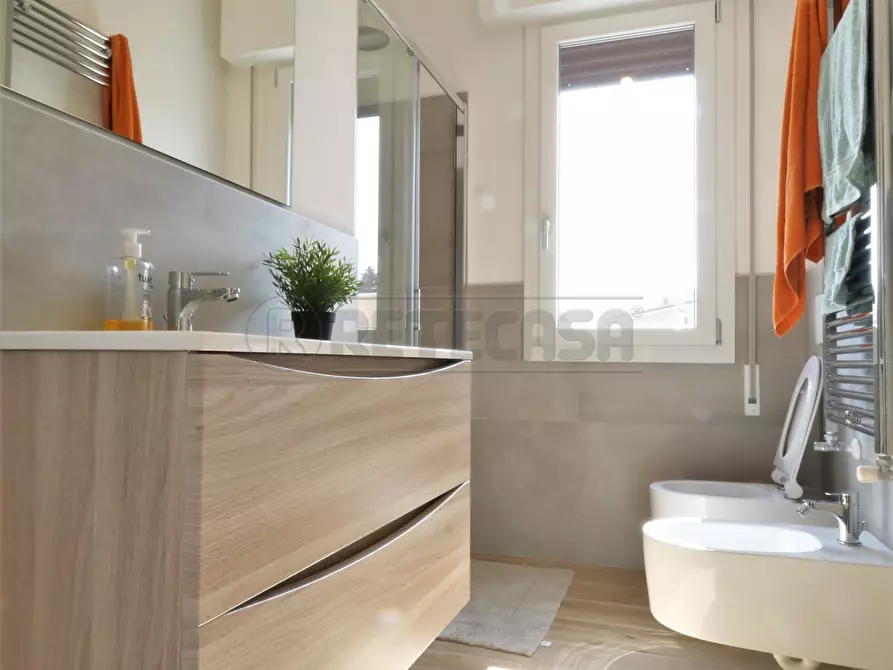 Immagine 28 di Stanza singola in affitto  a Vicenza