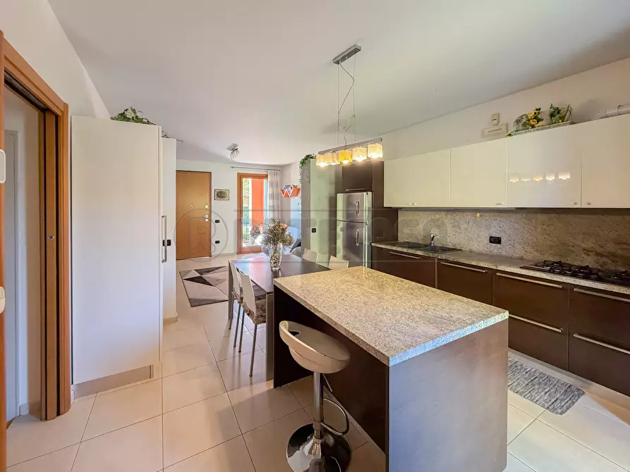 Immagine 5 di Porzione di casa in vendita  in Via Monte Summano a Costabissara