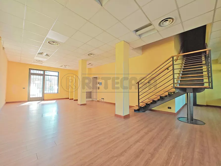 Immagine 9 di Locale commerciale in vendita  in Piazza G. Mazzini 26 a Trissino