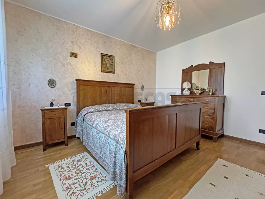 Immagine 25 di Casa indipendente in vendita  in via monte 4 a Brogliano