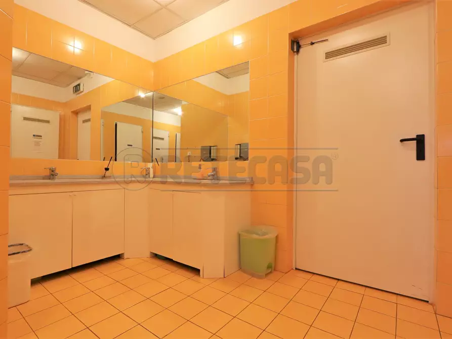 Immagine 22 di Ufficio in affitto  in Via Boschi a Torri Di Quartesolo