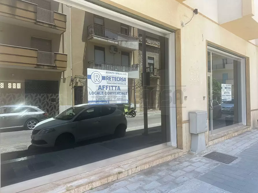 Immagine 20 di Locale commerciale in affitto  a Mazara Del Vallo