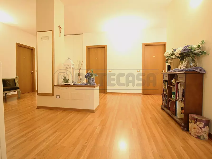 Immagine 18 di Agriturismo in vendita  a Brendola