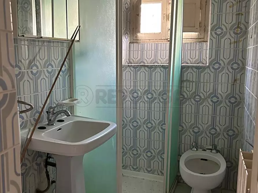 Immagine 13 di Trilocale in vendita  in Via Roma 1414 a Caltanissetta