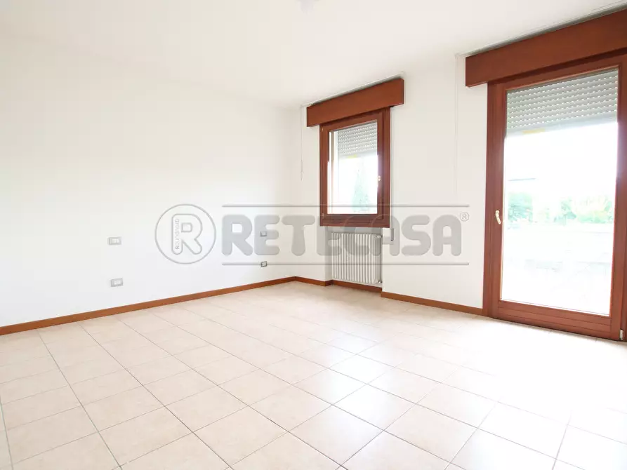 Immagine 8 di Bilocale in vendita  in Via Giovanni Falcone a Barbarano Mossano