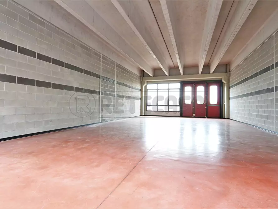 Immagine 1 di Laboratorio in affitto  a Camisano Vicentino