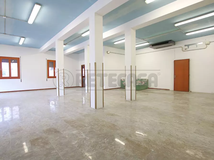 Immagine 2 di Laboratorio in affitto  in Via Chiesa a Nanto