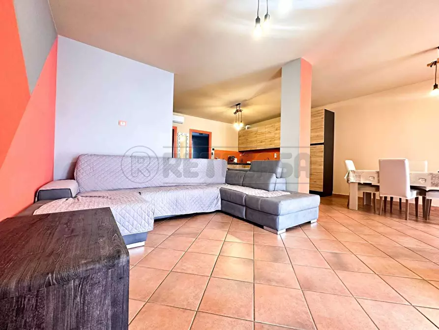 Immagine 9 di Trilocale in vendita  in Via Vaccarolo a Desenzano Del Garda