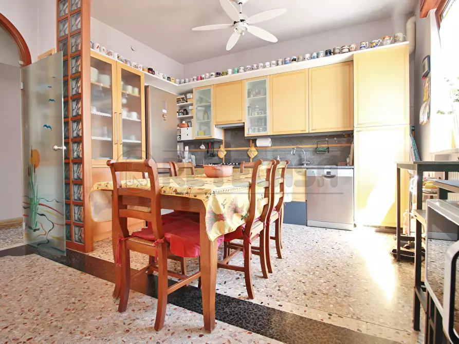 Immagine 10 di Casa semindipendente in vendita  in Via XXIV Maggio 43 a Montebello Vicentino