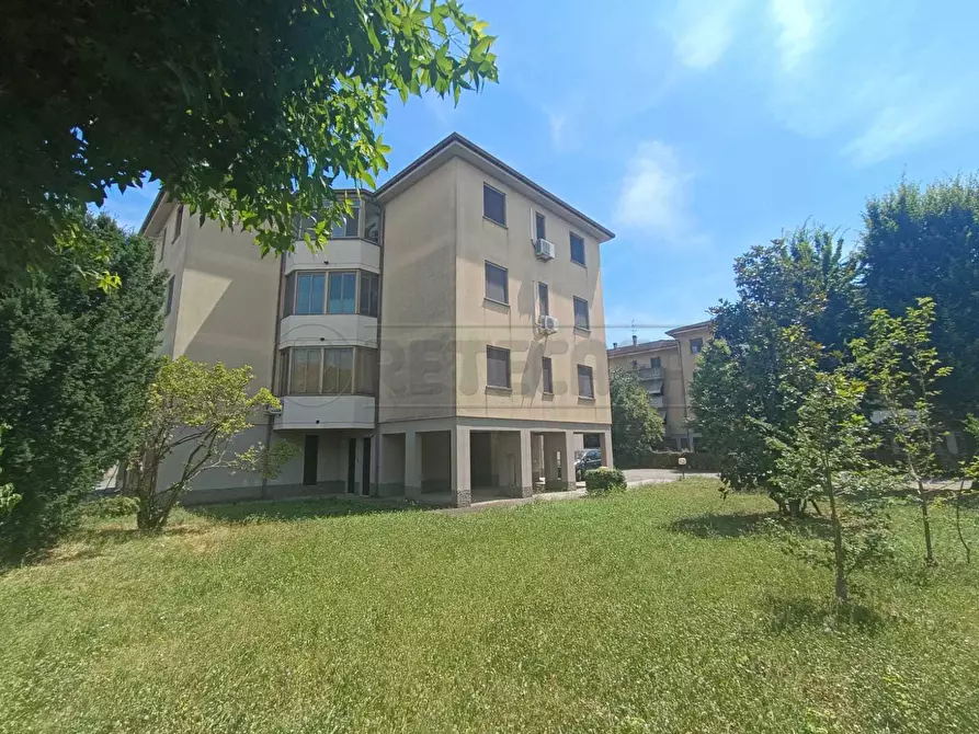 Immagine 1 di Trilocale in vendita  in Via San Felice a Cremona