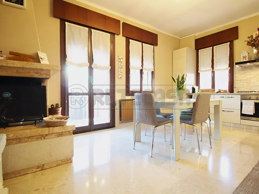 Immagine 1 di Bilocale in vendita  in Viale Pietro Ceccato 50 a Montecchio Maggiore