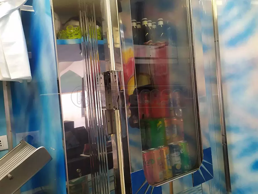 Immagine 6 di Attività commerciale in vendita  a Marsala