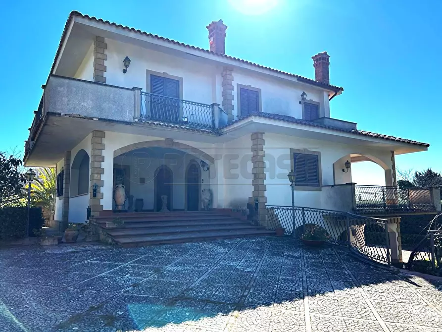 Immagine 2 di Villa in vendita  in Via Luigi Russo 36 a Caltanissetta