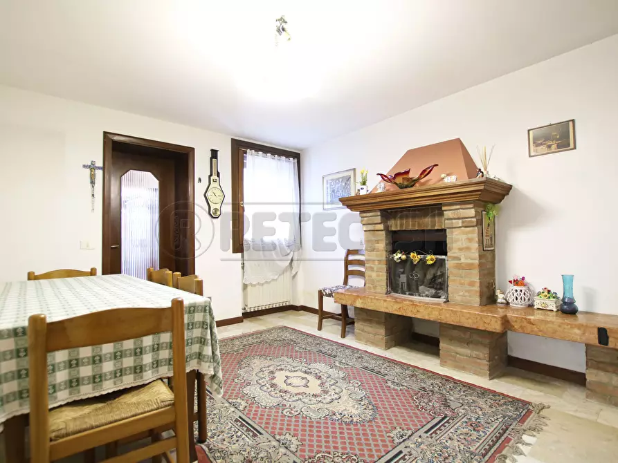 Immagine 2 di Porzione di casa in vendita  in strada del tormeno a Vicenza