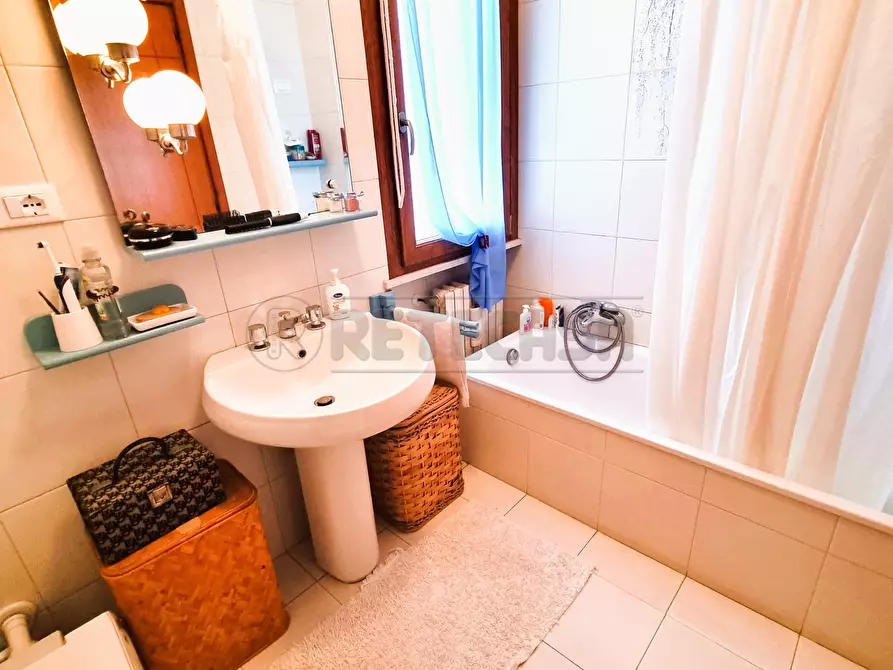 Immagine 14 di Appartamento in vendita  a Pescara