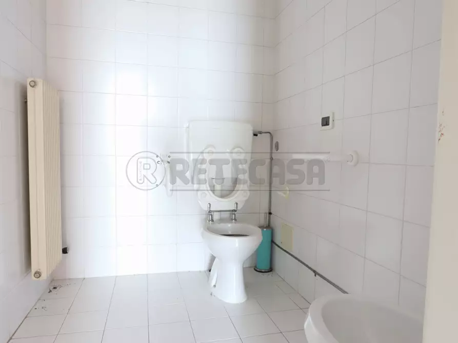 Immagine 4 di Ufficio in vendita  in Via delle Ginestre a Camisano Vicentino