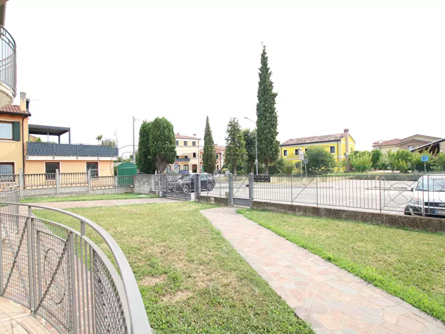 Immagine 12 di Terratetto in vendita  in Via Giovanni Falcone a Barbarano Mossano