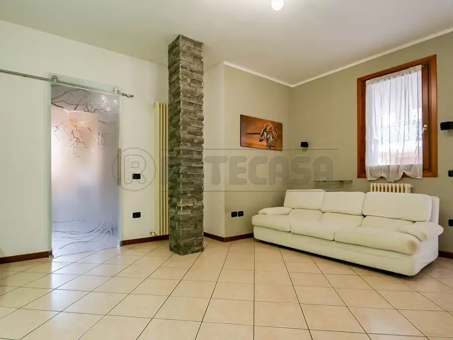 Immagine 7 di Bilocale in vendita  in Via Rocco Chinnici 23 a Bolzano Vicentino