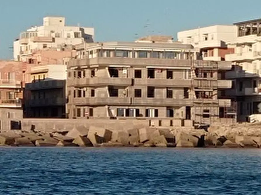 Immagine 1 di Bilocale in vendita  in Via Mazzarella 29 a Gallipoli