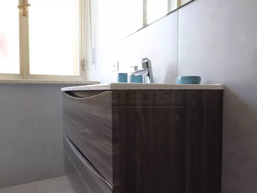 Immagine 21 di Stanza singola in affitto  in via A. Rossi 27 a Vicenza