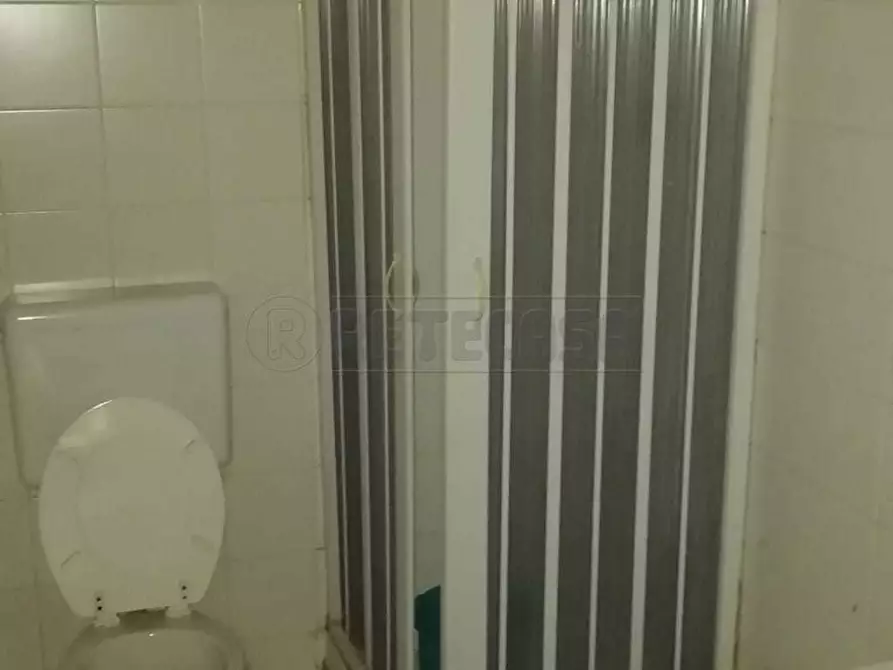 Immagine 6 di Magazzino in vendita  in via bufano 35 a Salerno